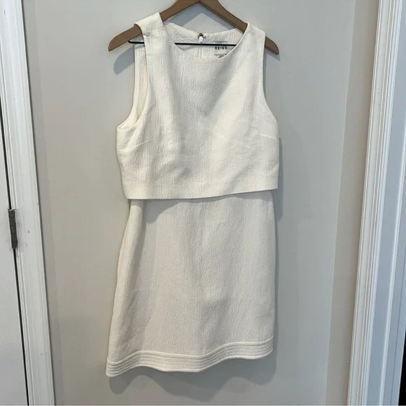REISS Size 10 Ivory Sleeveless Mini Dress w/ Overlay & Back Zipper Round Neck - Picture 3 of 8